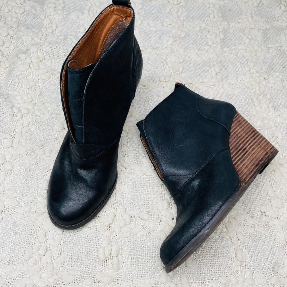 Lucky Brand Yinan Black Leather Platform Wedge Ankle Boot Size 9.5 - Picture 3 of 9